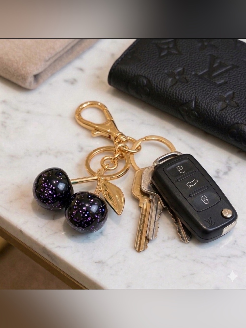 Glitter Cherry Bag Charm Keychain Resin Fruit Purse Key Ring Gold Tone Large - Picture 4 of 6